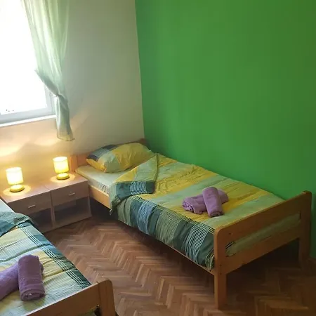 With A Parking Space Viskovici, Rasa - 14691 Apartment